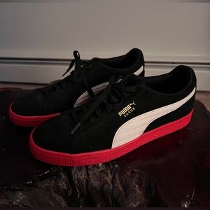 Like New! Puma Suede Trainers - RARE Red Bottoms, Men's Size 9 Women's Size 11